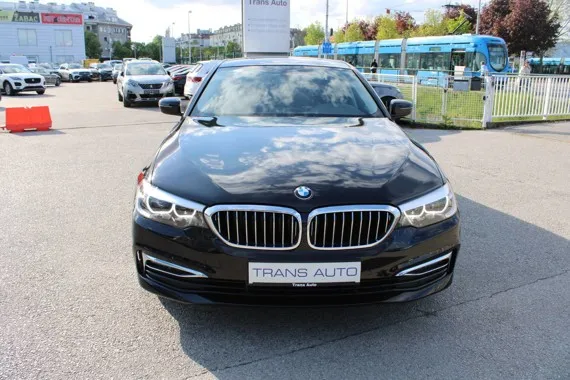 BMW serija 5 520d AUTOMATIK Luxury Individual *NAVI,LED,KAME Image 2