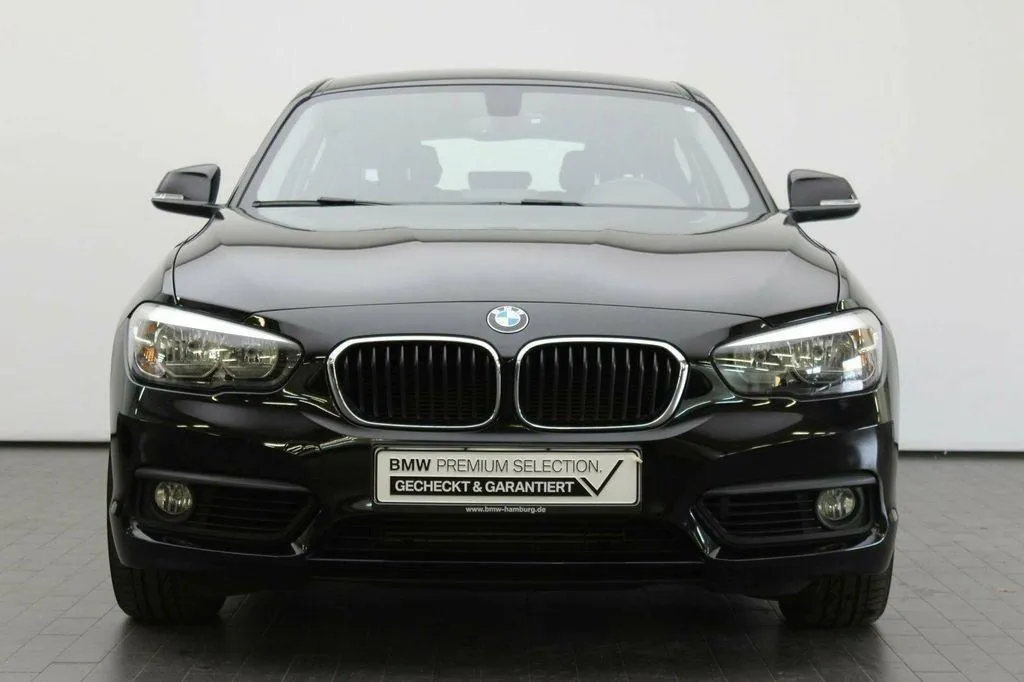 BMW Serie 1 118d 5p. Advantage Image 1